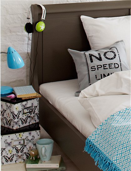 Englisches Bett 17 Farbenvier Breiten von CAR MÖBEL