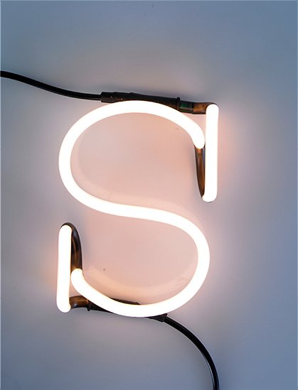 Leuchtbuchstaben Neon von SELETTI &#9733; Kundenbewertung "Sehr gut" &#9733; 10&euro; Neukundenrabatt &#9733; Schnell verschickt &#9733; SELETTI günstig bei car-Moebel.de