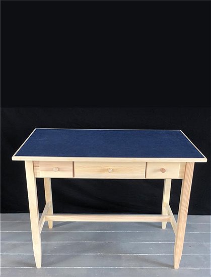 Tisch mit Linoleum Nr.577 2