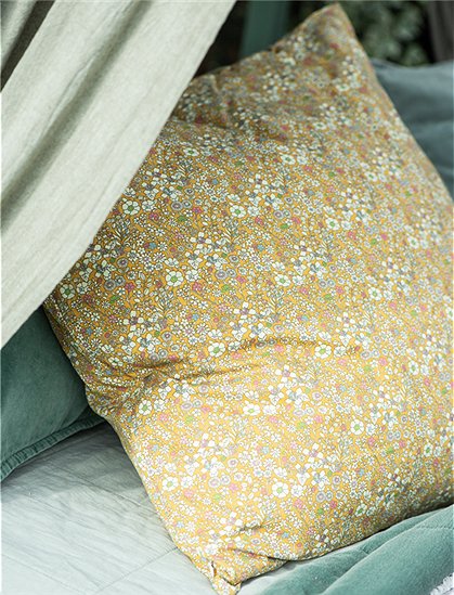 Kissenbezug mit Blumen von Ib Laursen &#9733; Kundenbewertung "Sehr gut" &#9733; 10&euro; Neukundenrabatt &#9733; Schnell verschickt &#9733; Günstig bei car-Moebel.de