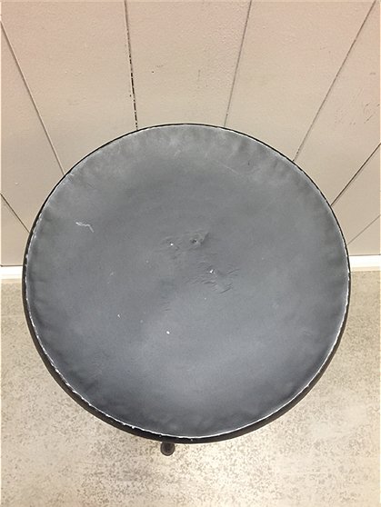 LV00959 Metallhocker schwarz 2