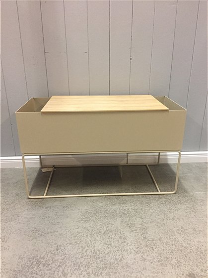 LV00963 Plant Box Large 2