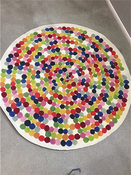 LV00970 Teppich bunte Punkte  2