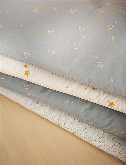 Futon Spielmatte Eden von Nobodinoz &#9733; Kundenbewertung "Sehr gut" &#9733; 10&euro; Rabatt für Neukunden &#9733; Jetzt günstig kaufen bei car-Moebel.de