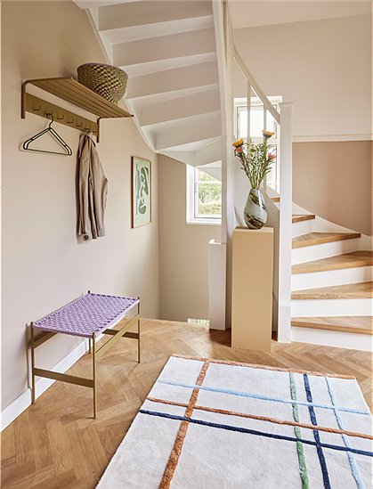 Bank Peri von Hübsch Interior Interior mit lila Gurtband &#9733; Kundenbewertung "Sehr gut" &#9733; 10&euro; Rabatt für Neukunden &#9733; Jetzt günstig kaufen bei car-Moebel.de