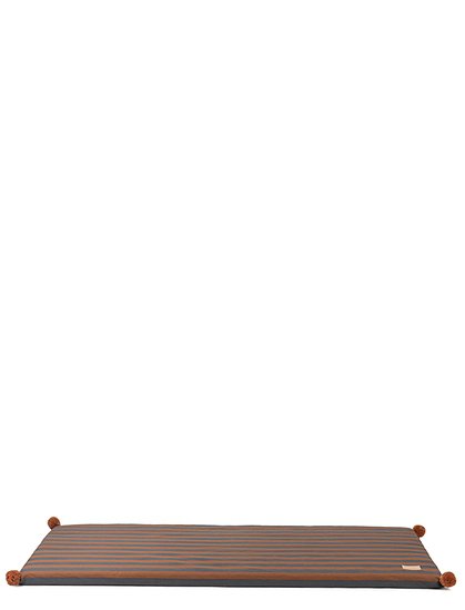 Spielmatratze Majestic 120x60 mit Bommeln von Nobodinoz &#9733; Kundenbewertung "Sehr gut" &#9733; 10&euro; Rabatt für Neukunden &#9733; Jetzt günstig kaufen bei car-Moebel.de