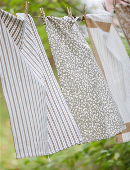 Geschirrtuch 70x50 cm mit Muster v. Ib Laursen &#9733; Kundenbewertung "Sehr gut" &#9733; 10&euro; Rabatt für Neukunden &#9733; Schnell verschickt &#9733; Günstig bei car-Moebel.de