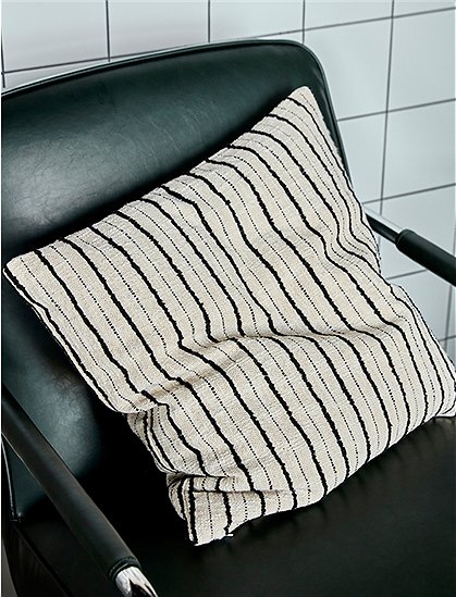 Kissenbezug Lines schwarz/offwhite von house doctor &#9733; Kundenbewertung "Sehr gut" &#9733; 12&percnt; Rabatt für Neukunden &#9733; Schnell verschickt &#9733; bei car-Moebel.de