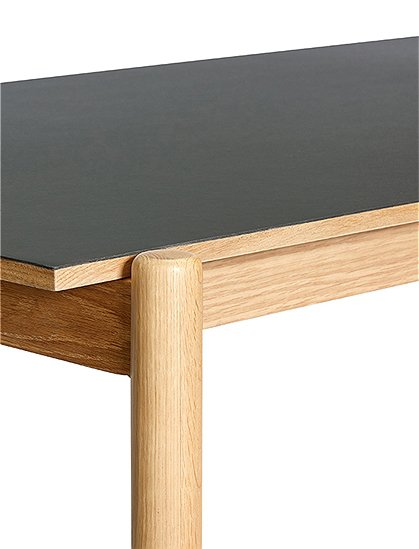 Schreibtisch Oblique, 81x140 v. Hübsch Interior &#9733; Kundenbewertung "Sehr gut" &#9733; 12&percnt; Neukundenrabatt &#9733; Schnell verschickt &#9733; Jetzt bei car-Moebel.de!