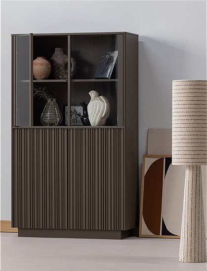 Nova Vitrinenschrank Kiefer Truffle Braun von woood &#9733; Kundenbewertung "Sehr gut" &#9733; 12&percnt; Rabatt für Neukunden &#9733; Schnell verschickt &#9733; car-Moebel.de