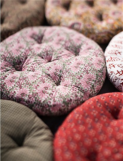 Runde Stuhlauflage Baumwolle von Madam Stoltz ★ Kundenbewertung "Sehr gut" ★ 12&percnt; Rabatt für Neukunden ★ Jetzt günstig kaufen bei car-Moebel.de