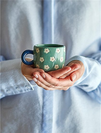 Nini Tasse Steingut von Bloomingville ★ Kundenbewertung "Sehr gut"  ★ 12&percnt; Neukundenrabatt ★ Schnell verschickt ★ Bloomingville "Neu" entdecken!