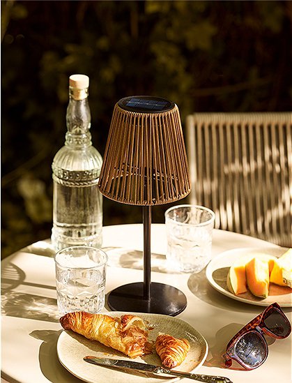 Salford Tischleuchte von House Nordic ★ Kundenbewertung "Sehr gut" ★ 12&percnt; Rabatt für Neukunden ★ Jetzt günstig kaufen bei car-Moebel.de