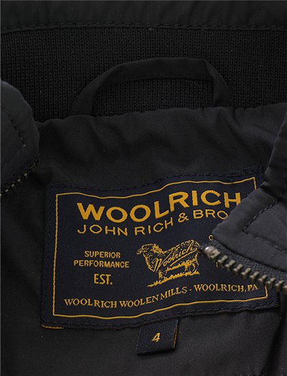 Windjacke blau von WOOLRICH &#9733; Kundenbewertung "Sehr gut" &#9733; 10&euro; Neukundenrabatt &#9733; Schnell verschickt &#9733; WOOLRICH jetzt bei car-Moebel.de bestellen!