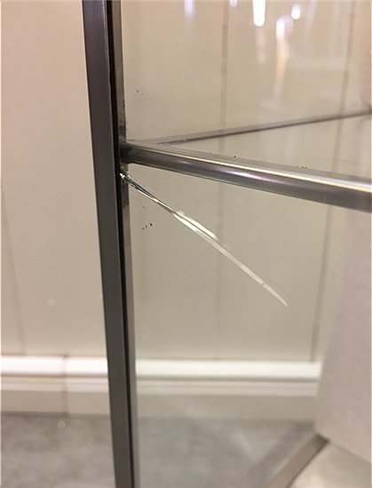 Vitrine/Beistelltisch,3 Fächer Nr:215 3