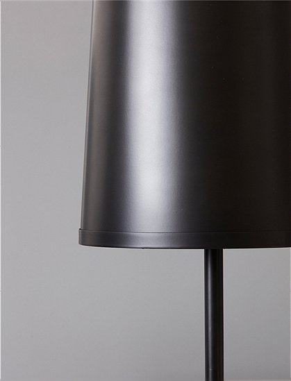 Stehleuchte in schwarz von house doctor &#9733; Kundenbewertung "Sehr gut" &#9733; 10&euro; Neukundenrabatt &#9733; Schnell verschickt &#9733; Günstig bei car-Moebel.de