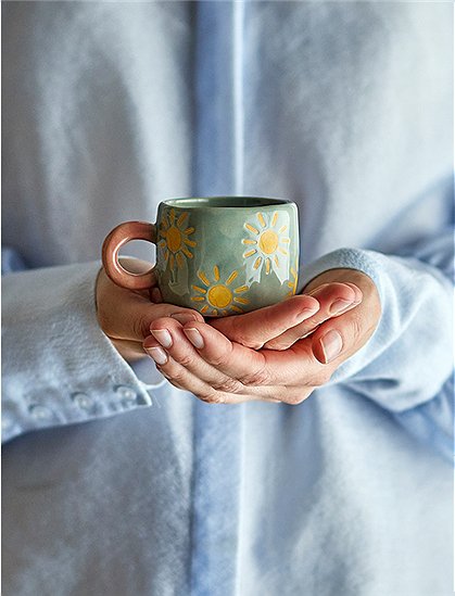Nini Tasse Steingut von Bloomingville ★ Kundenbewertung "Sehr gut"  ★ 12&percnt; Neukundenrabatt ★ Schnell verschickt ★ Bloomingville "Neu" entdecken!