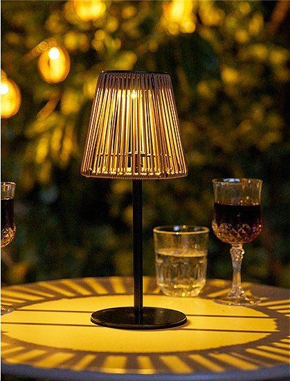 Salford Tischleuchte von House Nordic ★ Kundenbewertung "Sehr gut" ★ 12&percnt; Rabatt für Neukunden ★ Jetzt günstig kaufen bei car-Moebel.de