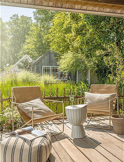 Beistelltisch, Metall, blau-weiß Streifen von vtwonen ★ Kundenbewertung "Sehr gut" ★ 12&percnt; Rabatt für Neukunden ★ Schnell verschickt ★ car-Moebel.de