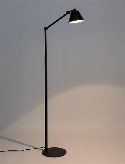schwarze Stehleuchte Metall &#9733; Kundenbewertung "Sehr gut" &#9733; 10&euro; Rabatt für Neukunden &#9733; Schnell verschickt &#9733; Jetzt günstig kaufen bei car-Moebel.de