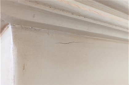 LV00829 Schrank, 3 Türen/1 Fach 4