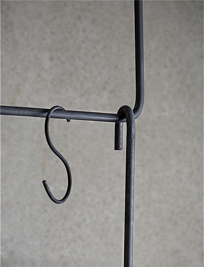 hängende Kleiderstange von Tine K Home &#9733; Kundenbewertung "Sehr gut" &#9733; 10&euro; Neukundenrabatt &#9733; Günstig kaufen bei car-Moebel.de