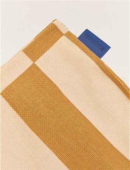 Langer Sitzsack Vibes Erwachsene von Nobodinoz &#9733; Kundenbewertung "Sehr gut" &#9733; 12&percnt; Rabatt für Neukunden &#9733; Schnell verschickt &#9733; car-Moebel.de
