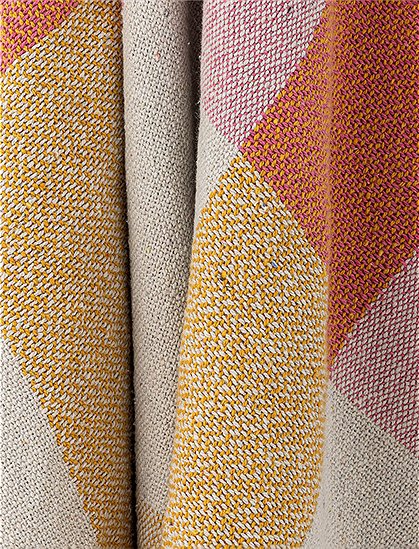 Hadley Decke, Recycelte Baumwolle von Bloomingville ★ Kundenbewertung "Sehr gut"  ★ 12&percnt; Neukundenrabatt ★ Schnell verschickt ★ Bloomingville "Neu" entdecken!