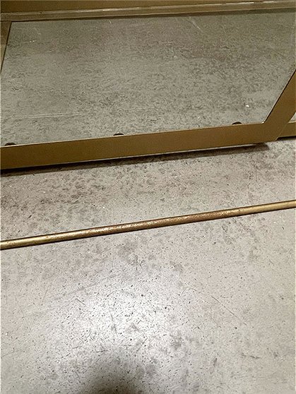 LV02011 Nordal Vitrine, gold  6
