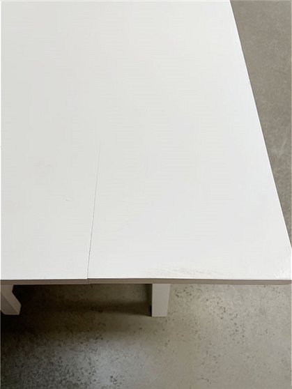 Tisch mit Böcken Nr:1556 7