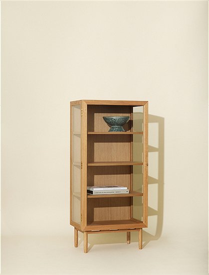 Vitrinenschrank Kaiser aus Eiche von HÜBSCH Interior &#9733; Kundenbewertung "Sehr gut" &#9733; 10&euro; Rabatt für Neukunden &#9733; Jetzt günstig kaufen bei car-Moebel.de