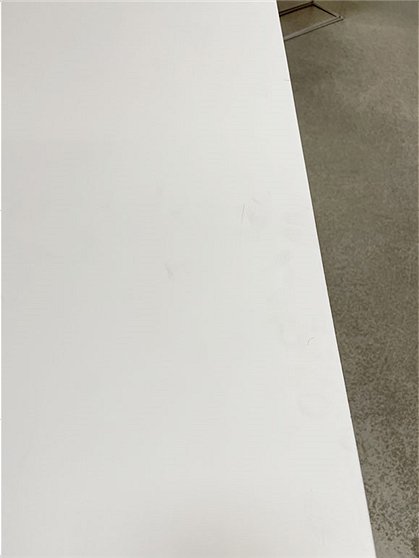 Tisch mit Böcken Nr:1556 8