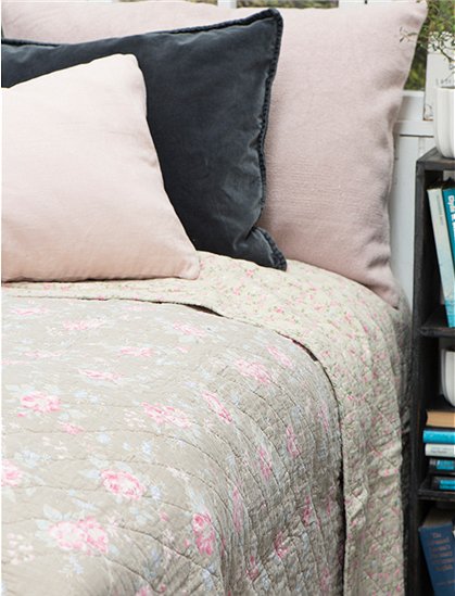 Tagesdecke Blumen, beige von Ib Laursen 1