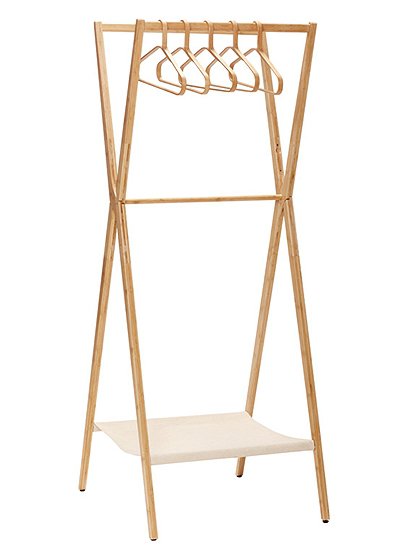 Kleiner Kleiderständer von Hübsch INTERIOR aus Bambus mit einer Ablage aus Baumwolle. 6 Bügel werden mitgeliefert. #haken#Neuheiten #haken#Top Preise #haken#schneller Vesand