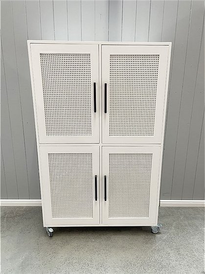 Schrank mit Rattan Nr:1133 1