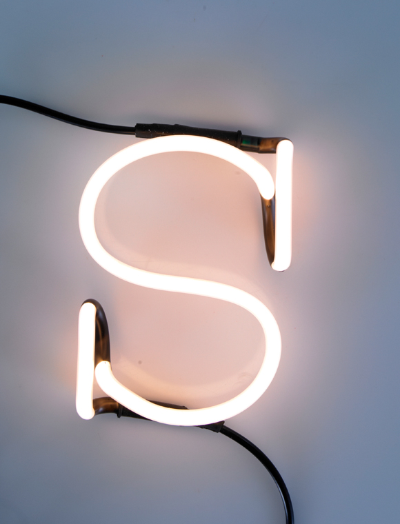 Leuchtbuchstaben Neon von SELETTI &#9733; Kundenbewertung "Sehr gut" &#9733; 10&euro; Neukundenrabatt &#9733; Schnell verschickt &#9733; SELETTI günstig bei car-Moebel.de