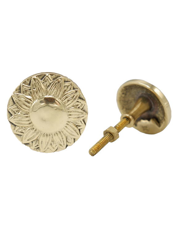 Möbelgriff Blume von Doing Goods &#9733; Kundenbewertung "Sehr gut" &#9733; 10&euro; Rabatt für Neukunden &#9733; Schnell verschickt &#9733; Jetzt kaufen bei car-Moebel.de 