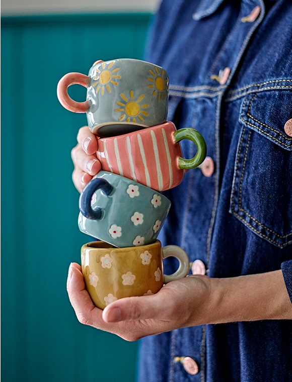 Nini Tasse Steingut von Bloomingville ★ Kundenbewertung "Sehr gut"  ★ 12&percnt; Neukundenrabatt ★ Schnell verschickt ★ Bloomingville "Neu" entdecken!